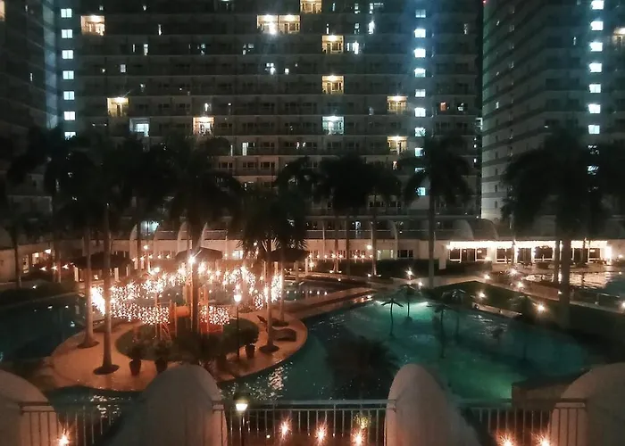 Classy Pool View Floor Near Moa アパート